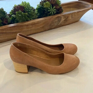 Toms Women's Tan Heels